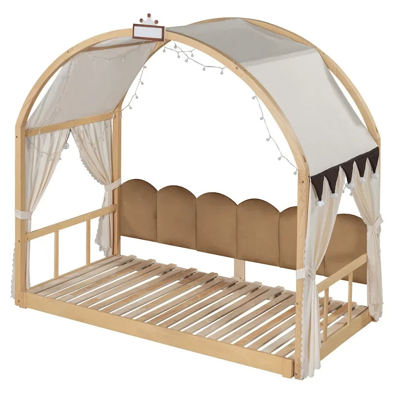 Cadre de lit au sol en bois pour enfant avec toit de maisonnette voûté