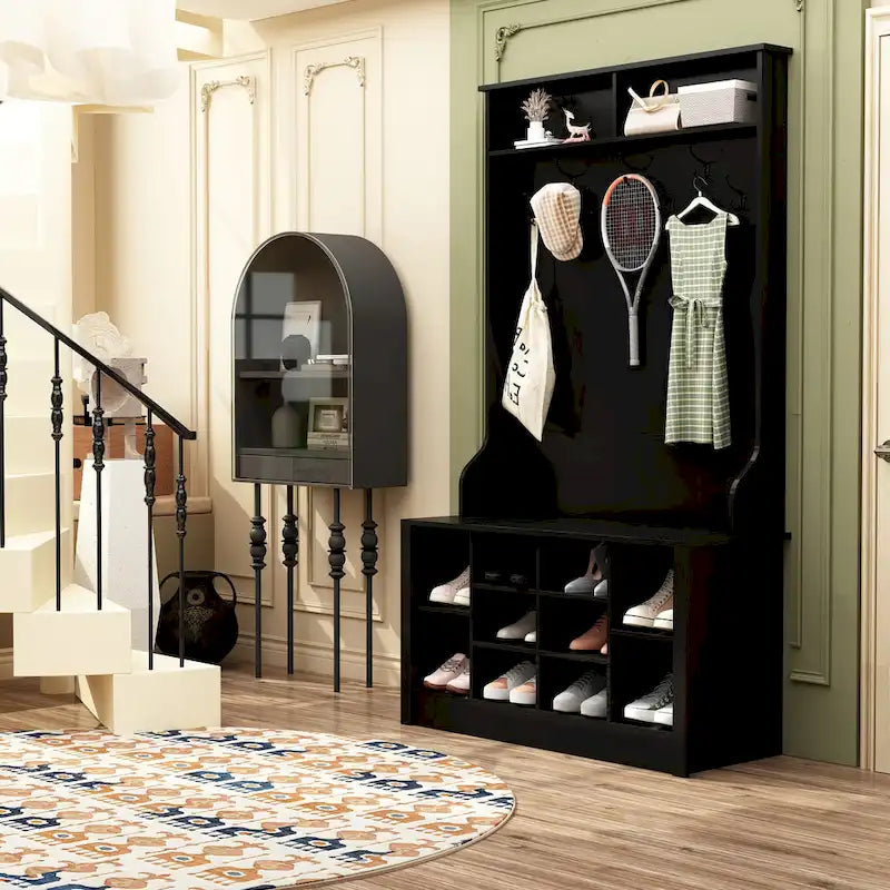 Meuble d'entrée classique avec banc, patères et rangement à chaussures